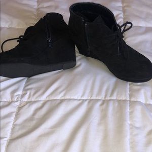 Black wedge/heels